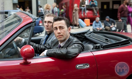 ביקורת: סרט לחג – Looper