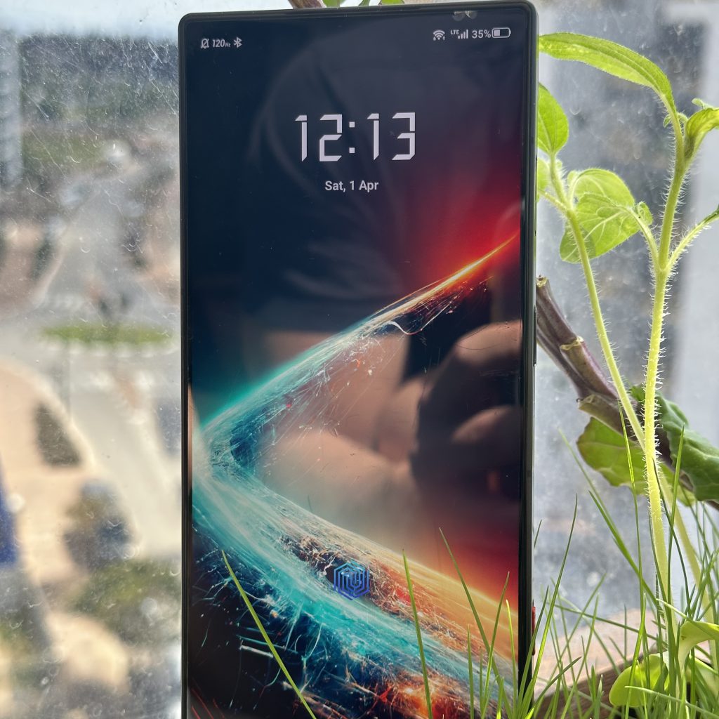 ביקורת: טלפון הגיימינג הכי חזק שיש היום – Red Magic 8 Pro