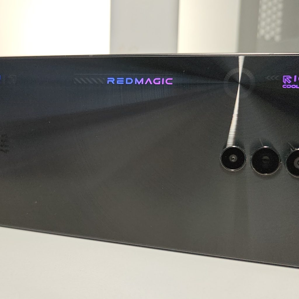 ביקורת: טלפון גיימינג REDMAGIC 8S Pro