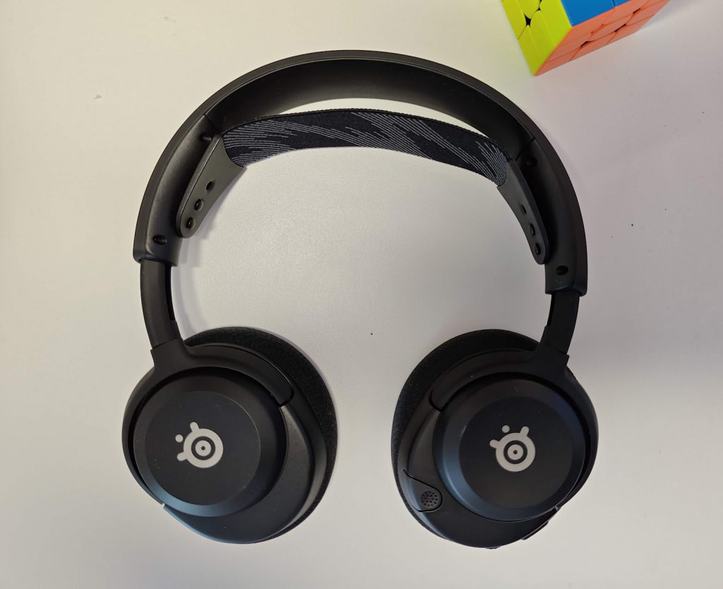 ביקורת: אוזניות גיימינג אלחוטיות SteelSeries Arctis Nova 4