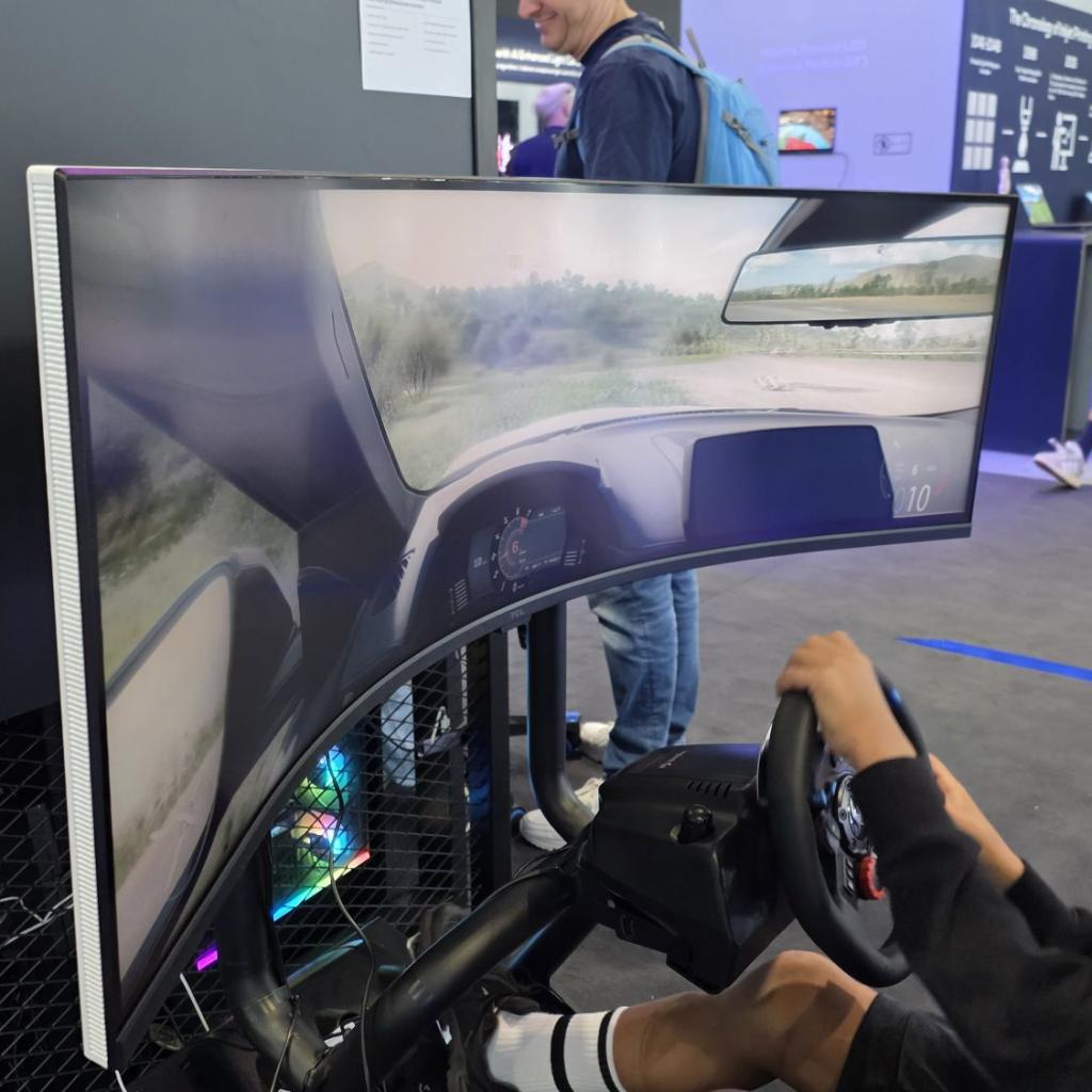 IFA25 | מסכי גיימינג, סאונדברים ומזגן שתדברו אליו באולם של TCL