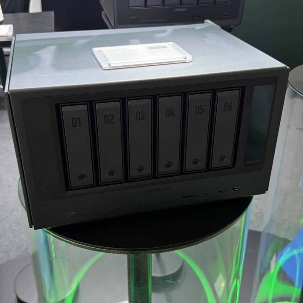 COMPUTEX 2026 | חברת UGREEN מרחיבה את תחום ה-AI NAS והבית החכם