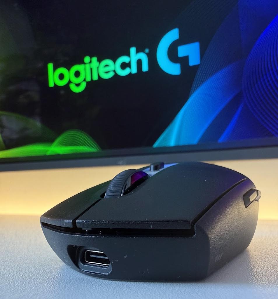 ביקורת: סקירת עכבר Logitech G305 X SUPERLIGHT: פרימיום במשקל נוצה, מבלי לקרוע את הכיס