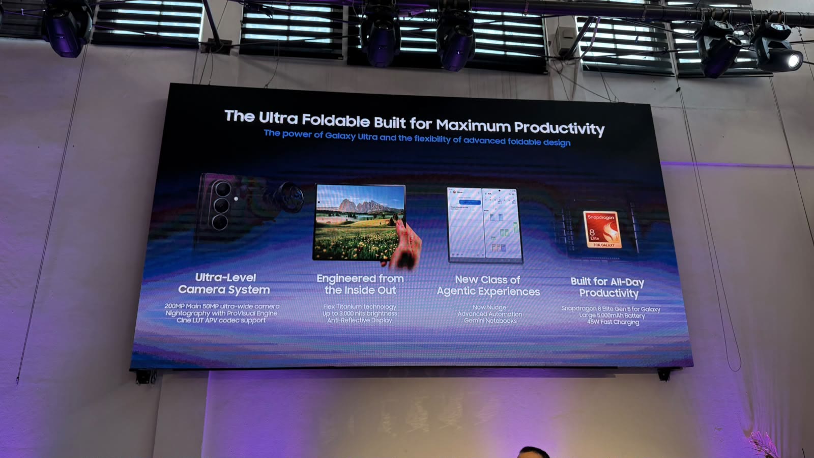 סוללה וטעינה של Galaxy Z Fold 8 Ultra