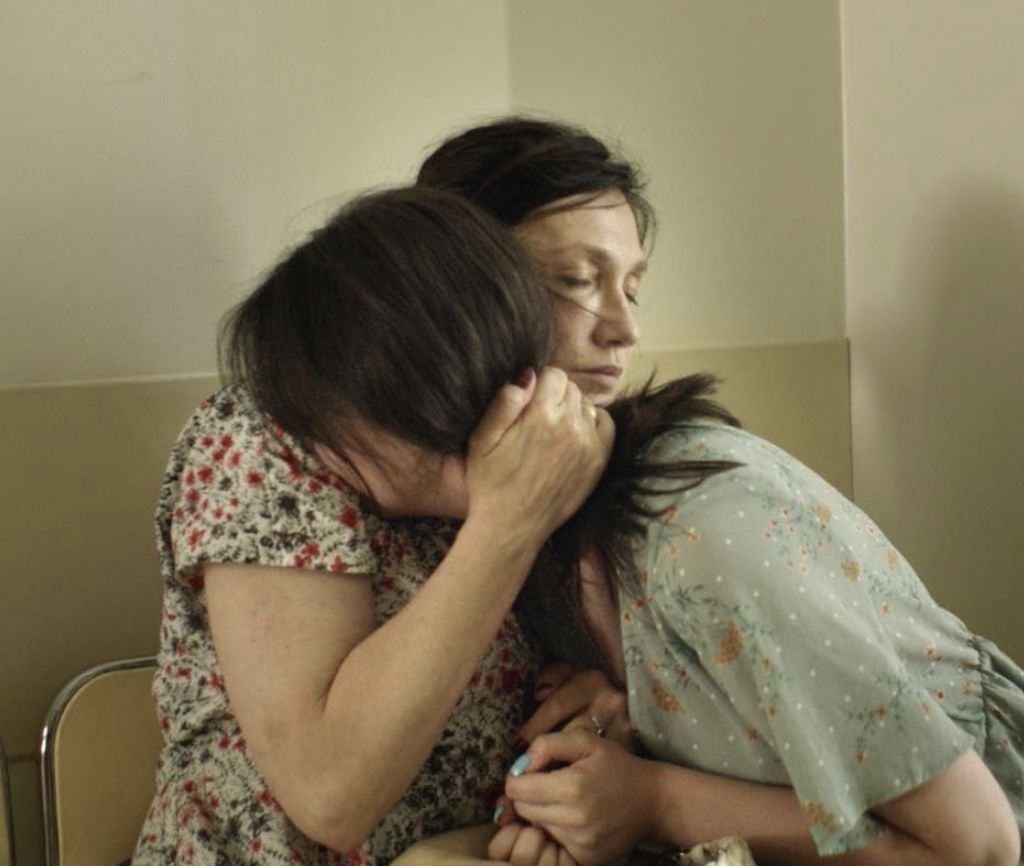 ביקורת סרט: מאמא (Mama)